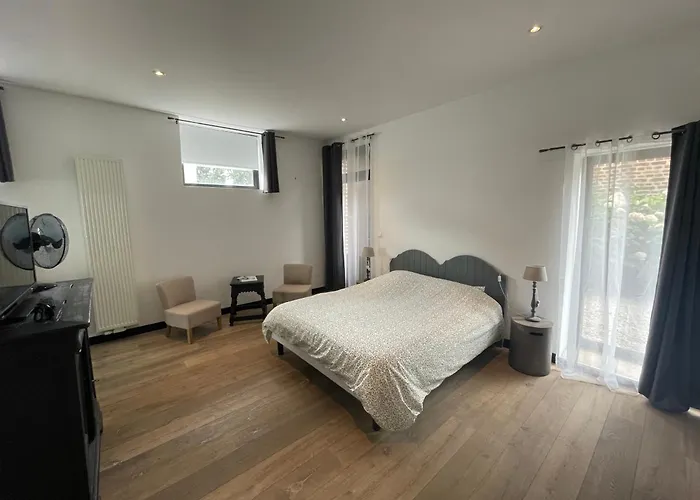 Bed & Breakfast La Grange De 3*